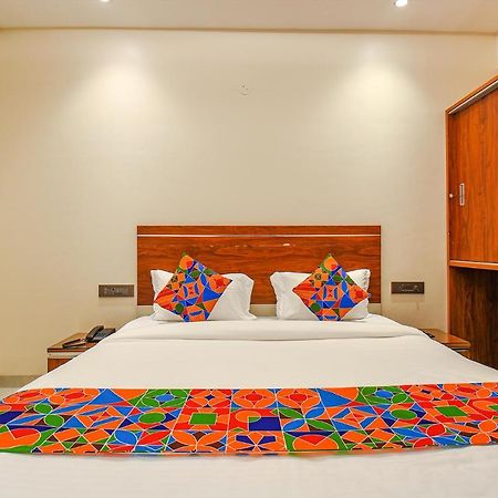 פונה Fabhotel Gaurav Galaxy מראה חיצוני תמונה