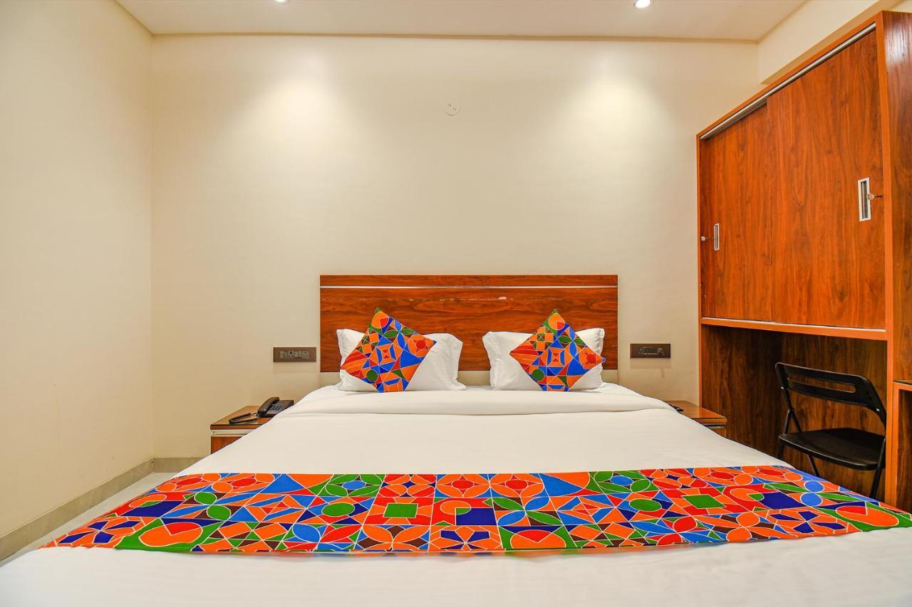 פונה Fabhotel Gaurav Galaxy מראה חיצוני תמונה
