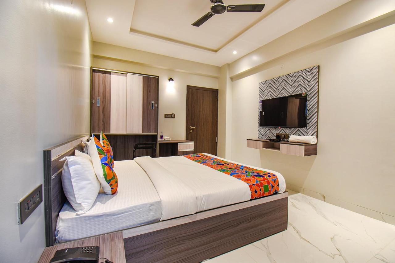 פונה Fabhotel Gaurav Galaxy מראה חיצוני תמונה